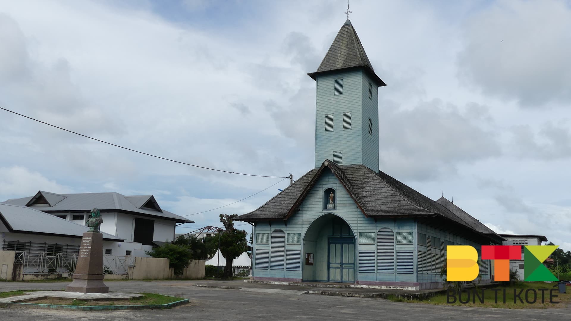 L'église Saint-Joseph de Mana